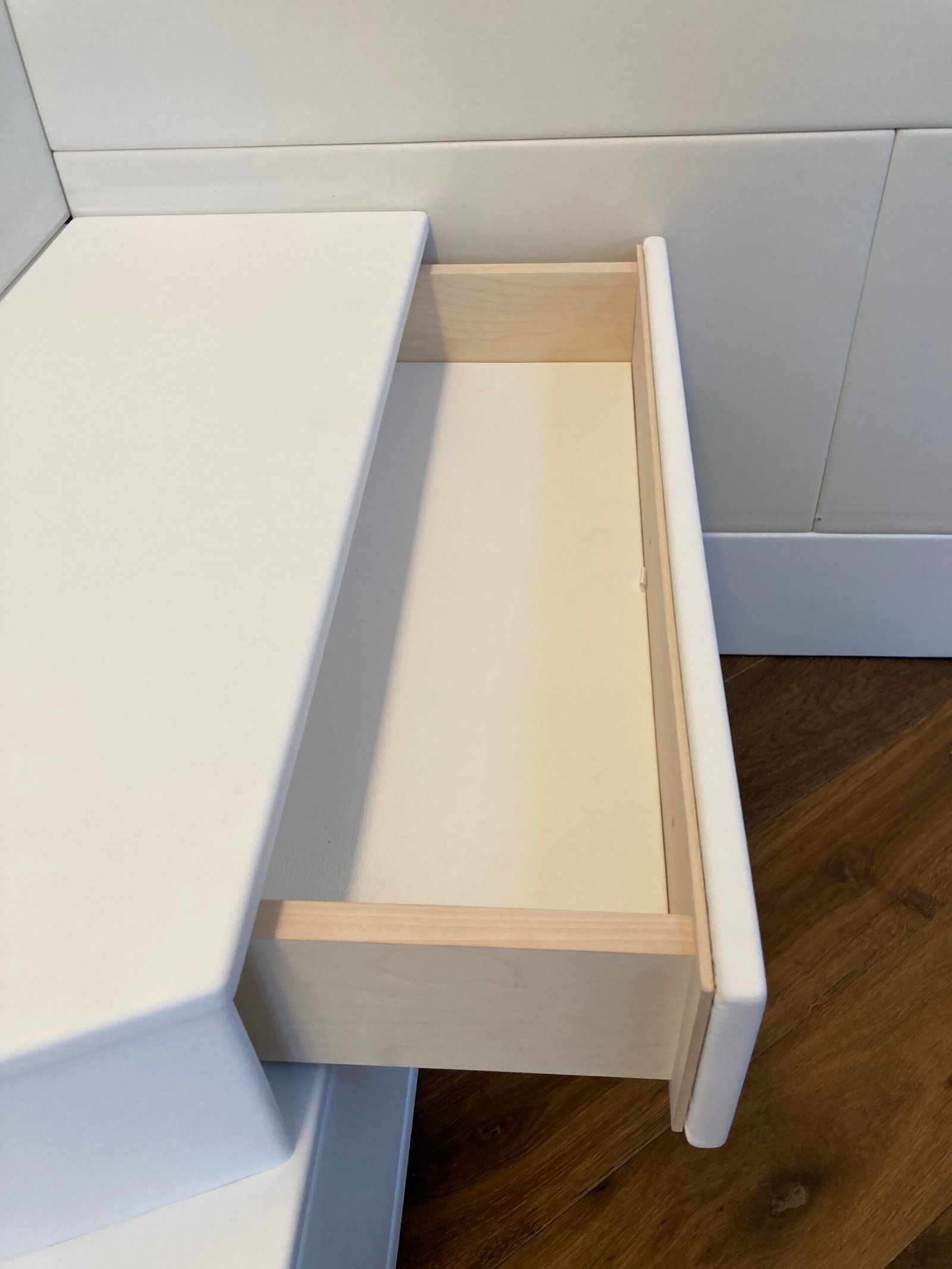 Décoration textile bureaux de direction et gainage tissu mural pour bureaux professionnels